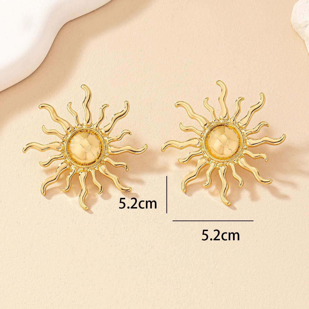 Retro exaggerated sun fashion earrings