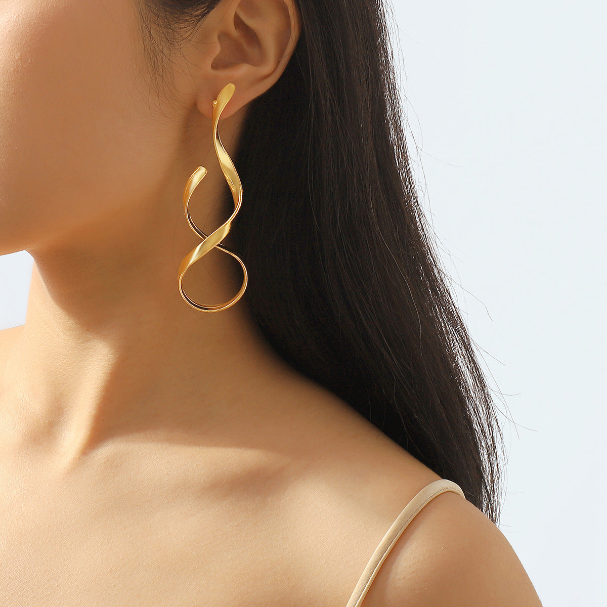 Minimalist geometric earrings