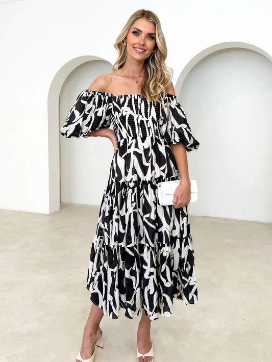Off-shoulderklänning med smock