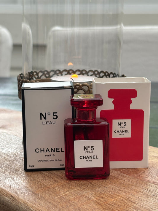 Chanel no: 5 L’Eau Red edition edt 7,5ml.